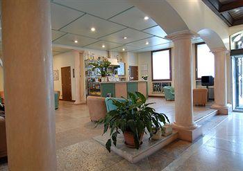 Albergo Bianchi Stazione Mantua Piazza Don Leoni 24