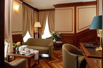 Hotel Manzoni Milan Via Santo Spirito 20