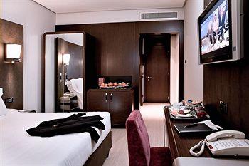BEST WESTERN Hotel Goldenmile Milan Via C. Colombo, 33
