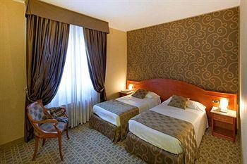 Mozart Hotel Milan Piazza Gerusalemme 6