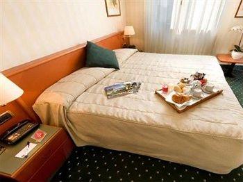 Best Western Jet Hotel Gallarate Via Tiro A Segno 22