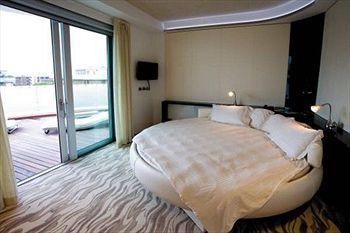 Premier and Suites Hotel Cervia Via VII Traversa Mare 15