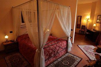 Grand Hotel Capodimonte Naples Via Capodimonte 3