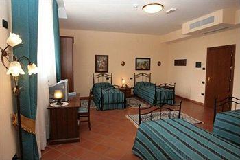 Grand Hotel Capodimonte Naples Via Capodimonte 3