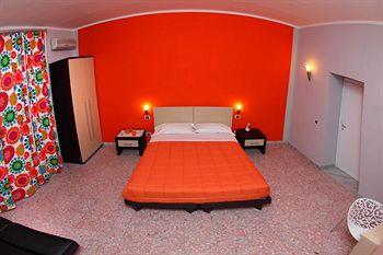 H Rooms Hotel Naples Via F. Caracciolo 11