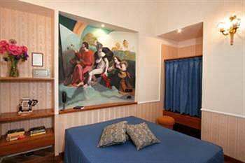 Boutique Hotel Suite Esedra Naples Via Cantani 12