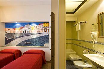 Grand Hotel Europa Naples Corso Meridionale, 14