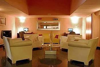 Best Western Hotel Plaza Naples Piazza Principe Umberto I, 23