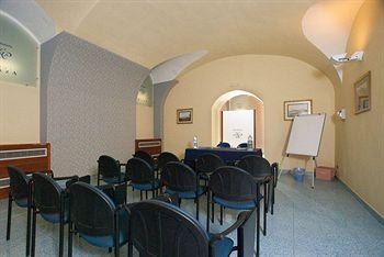 Best Western Hotel Plaza Naples Piazza Principe Umberto I, 23