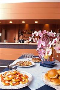 Best Western Hotel Plaza Naples Piazza Principe Umberto I, 23