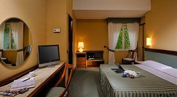 Best Western Hotel Paradiso Naples Via Catullo 11