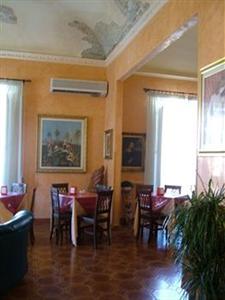 Moderno Hotel Palermo Via Roma 276