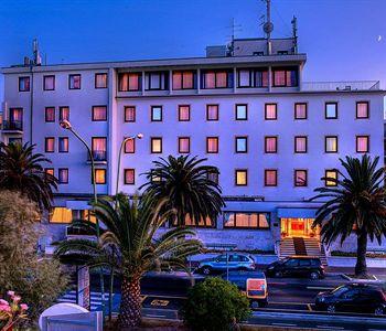 Carlton Hotel Pescara Viale della Riviera 35