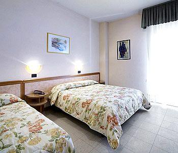 Bamby Hotel Rimini Viale Vittorio Veneto 18