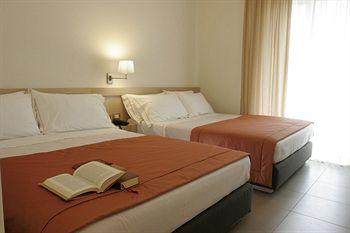 Le Rose Suite Hotel Rimini Viale Regina Elena 46