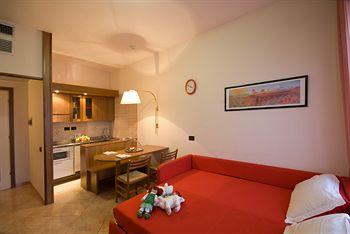 Suite Hotel Parioli Rimini Viale Vittorio Veneto 14