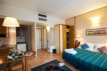 Suite Hotel Parioli Rimini Viale Vittorio Veneto 14