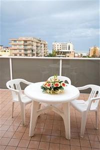 Suite Hotel Parioli Rimini Viale Vittorio Veneto 14