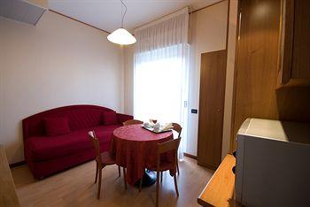 Hotel Litoraneo Rimini Viale Regina Elena 22