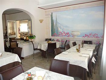 Hotel Litoraneo Rimini Viale Regina Elena 22