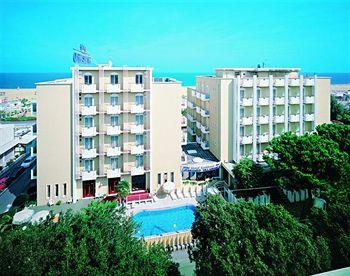 Hotel Litoraneo Rimini Viale Regina Elena 22