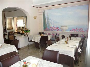 Villa Bianca Hotel Rimini Viale Regina Elena 24