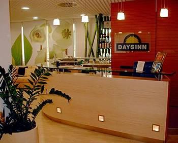 Days Inn South Beach Rimini Via Regina Elena 171