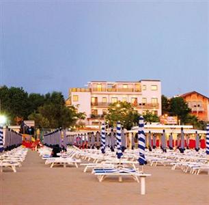 Ferretti Beach Hotel Rimini Viale Regina Elena 32