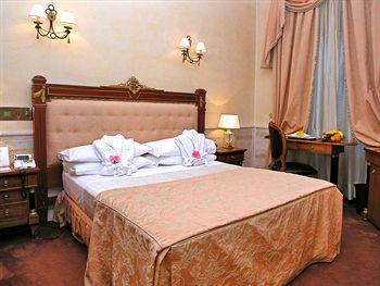 Barocco Hotel Rome Piazza Barberini 9