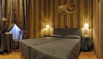 Hotel Lirico Rome Via del Viminale 31