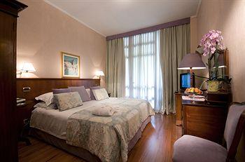 Fenix Hotel Rome Viale Gorizia n. 5/7