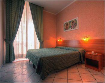 Clarin Hotel Rome Via Palermo 36