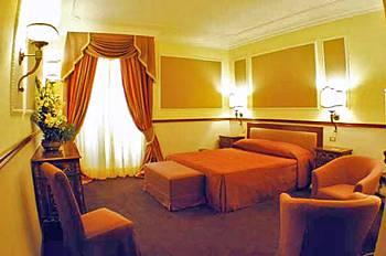 Hotel Savoy Rome Via Ludovisi 15