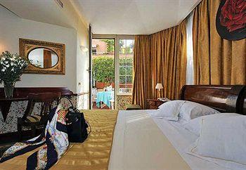 Hotel Britannia Rome Via Napoli 64