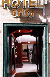 Grifo Hotel Rome Via del Boschetto 144