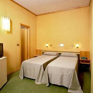 Hotel Pavia Rome Via Gaeta 83