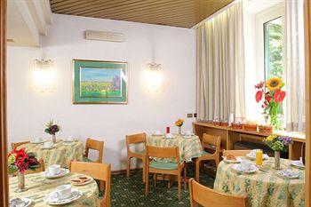 Hotel Pavia Rome Via Gaeta 83