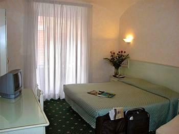 Priscilla Hotel Rome Via Calabria 17