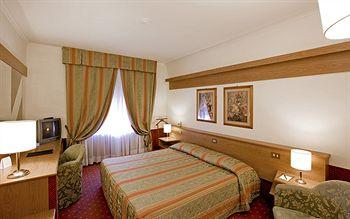 Grand Hotel Palatino Rome Via Cavour 213