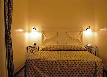 Hotel Piemonte Rome Via Vicenza 34