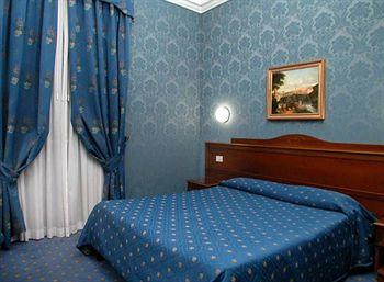 Montecarlo Hotel Rome Via Palestro 17A