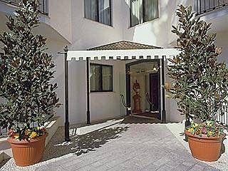 Hotel Donna Laura Palace Rome Lungotevere delle Armi 21