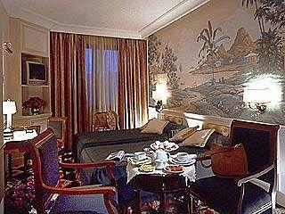 Hotel Donna Laura Palace Rome Lungotevere delle Armi 21