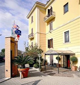 Roma Park Hotel Via Della Caffarelletta 114