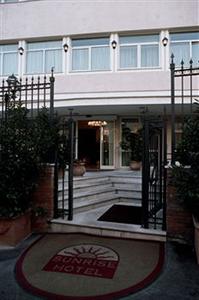 Sunrise Hotel Rome Via Cilento 3