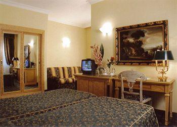 Hotel Champagne Palace Rome Via Principe Amedeo 82