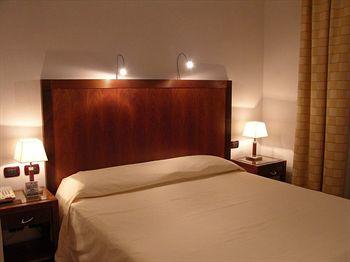 Hotel Genova Rome Via Cavour 25