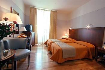 Hotel Genova Rome Via Cavour 25