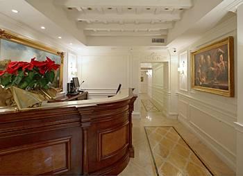 Boutique Hotel Trevi Rome Via delle Muratte 90/92