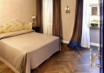 Locarno Hotel Rome Via della Penna 22